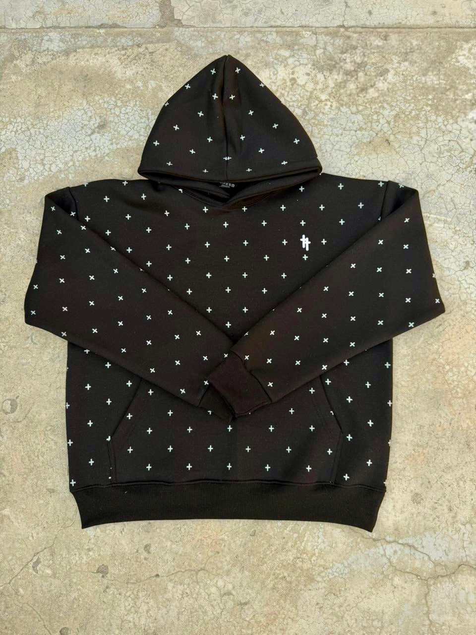 BLACK PULL OVER HOODIE